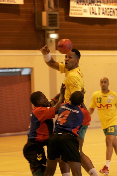 handnat3_06-10-11_0356