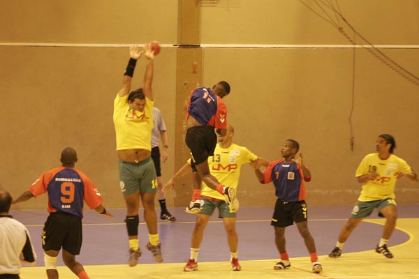 handnat3_06-10-11_0540