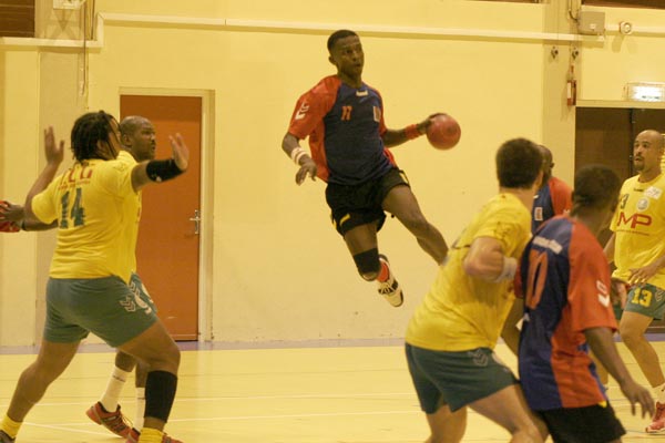 handnat3_06-10-11_0668